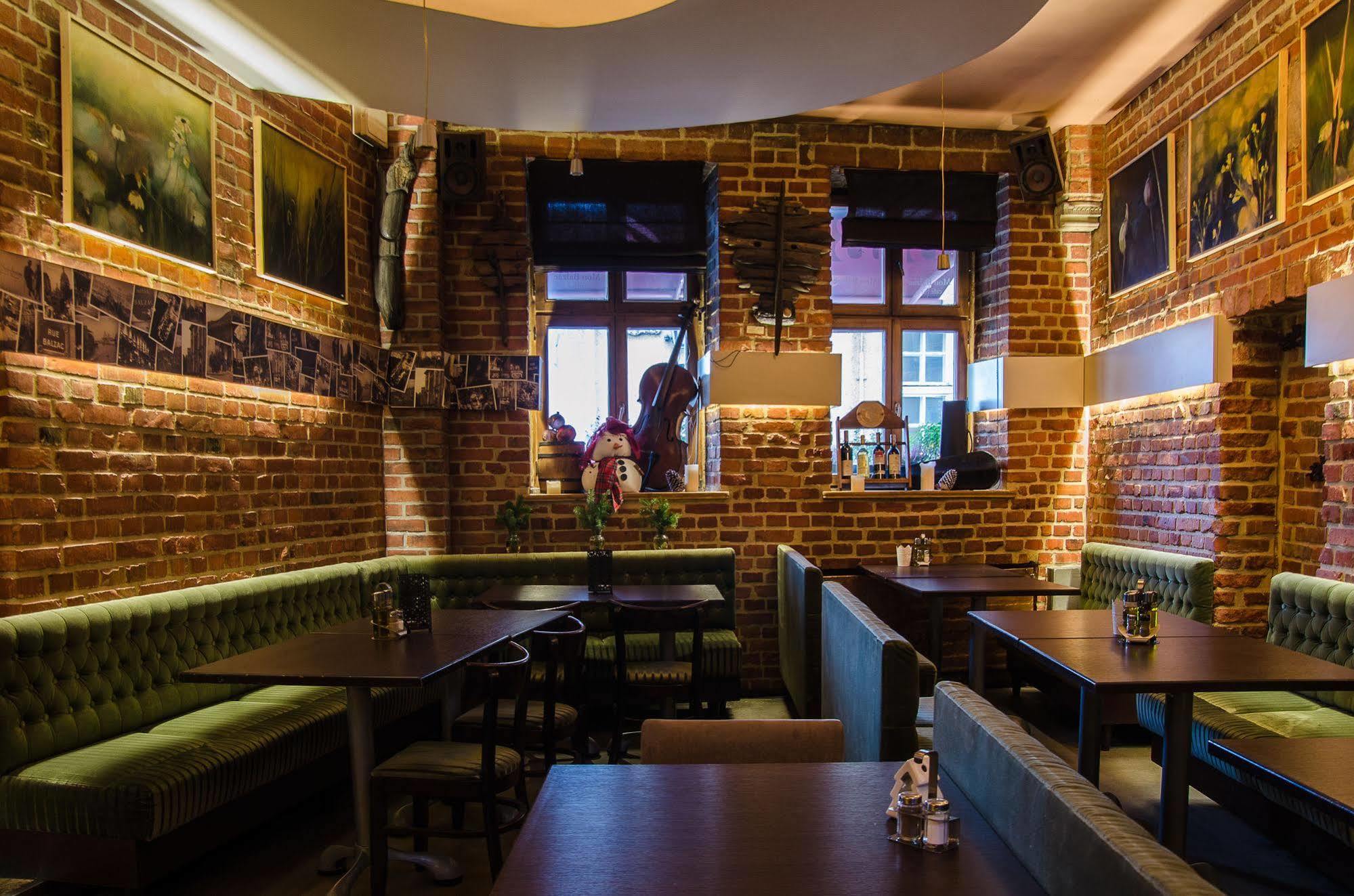 Artus - Old Town Hotell 3*